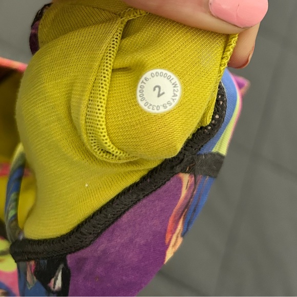 Lululemon Energy Bra, Size 2 - Picture 2 of 2